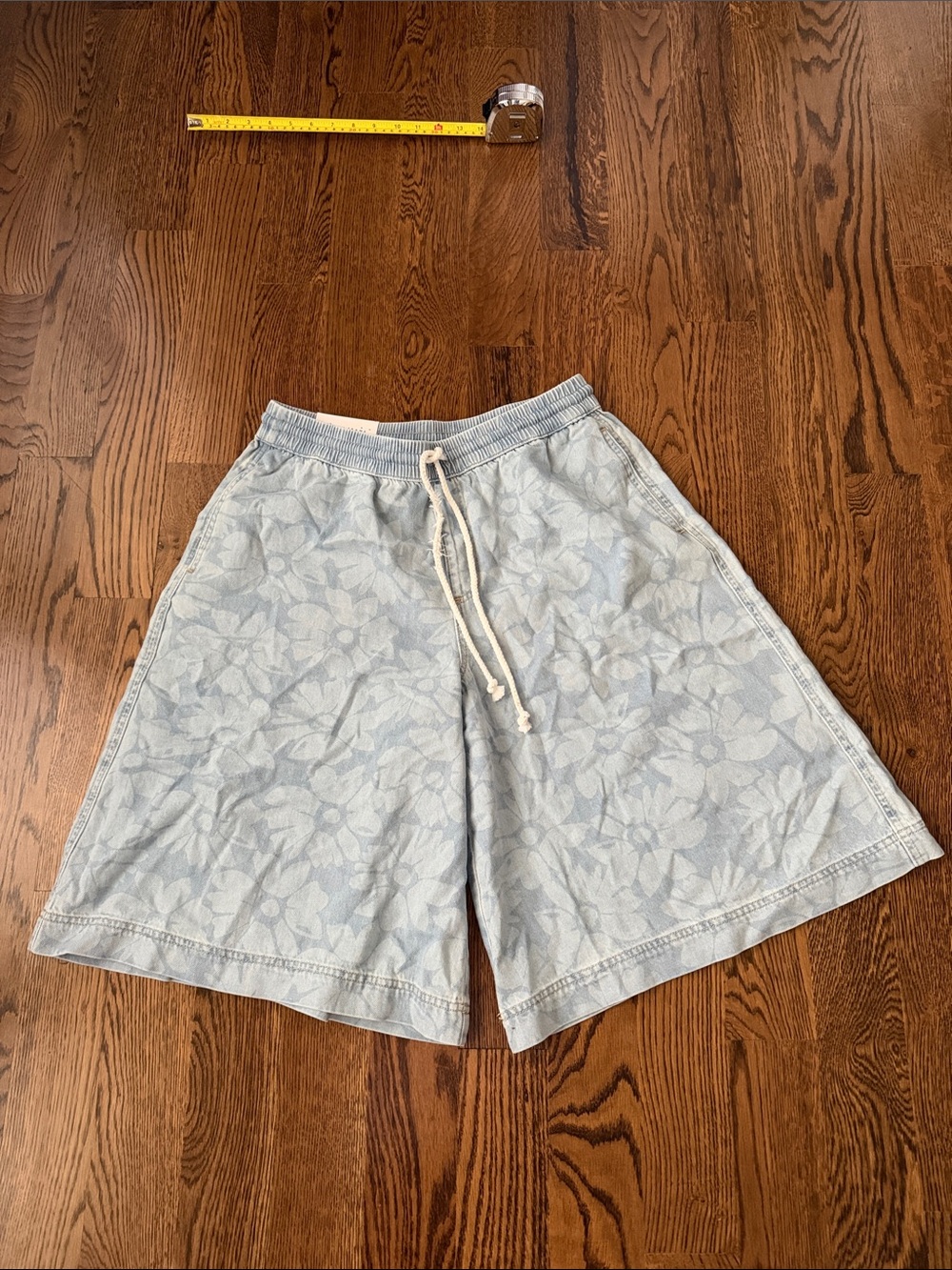 Risen Light Blue Floral Drawstring bermudas medium